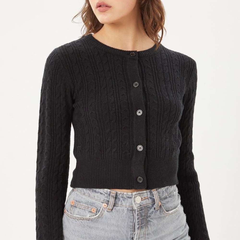 Women's Black Outware Buttoned Cable Knit Cardigan Long Sleeve Sweater NWT
